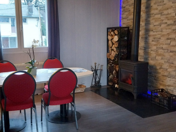 Maison Salle à manger du haut - poele